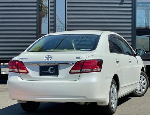 2016 Toyota Premio
